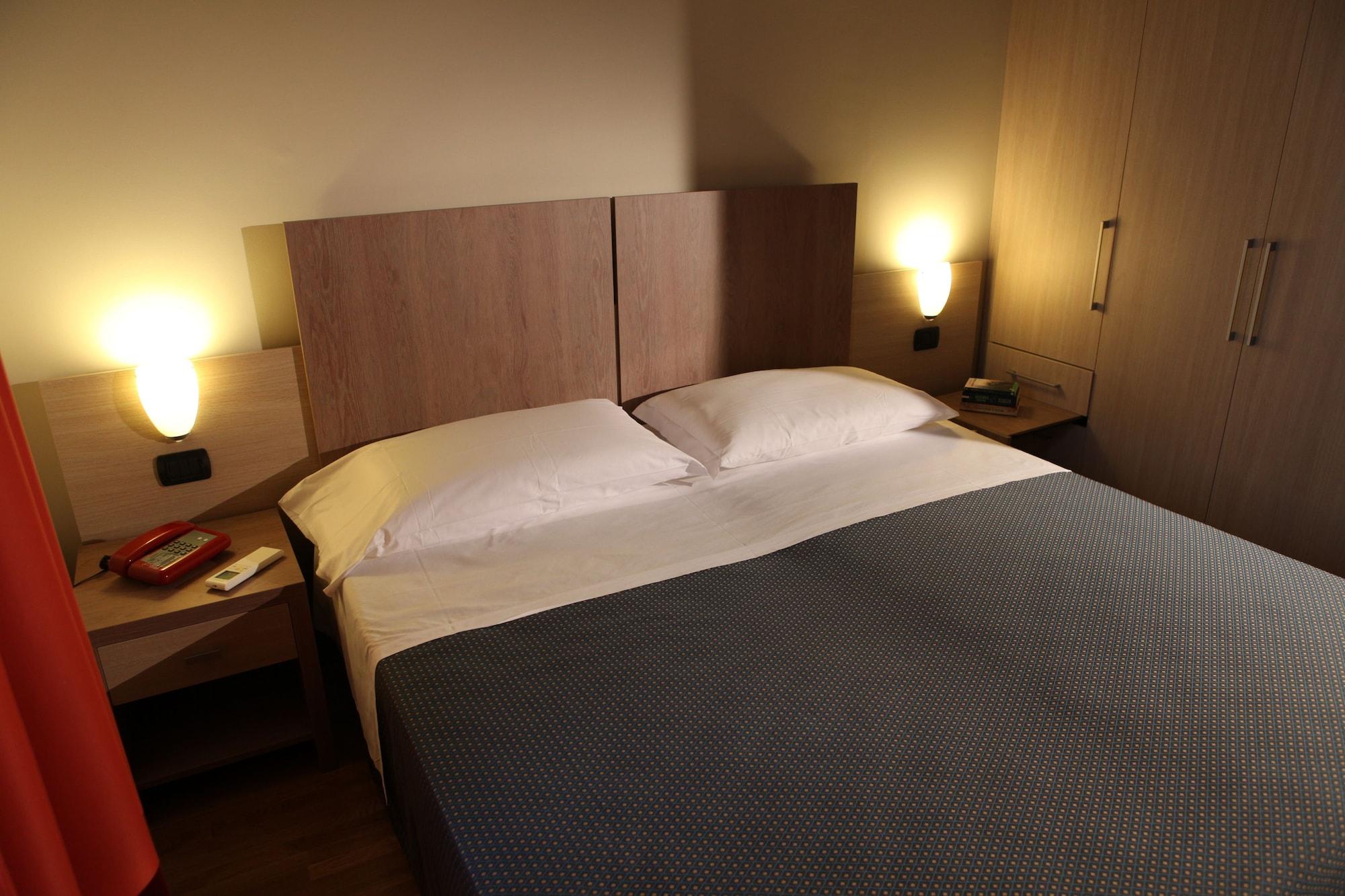 Heraclea Hotel Residence Policoro Esterno foto